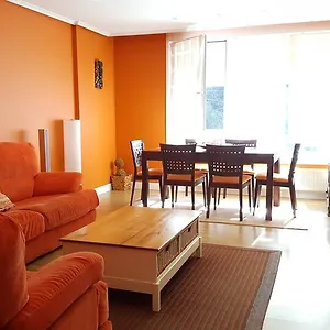 https://mundaka-beach-flat.basquecountryhotels.org